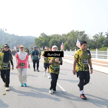 Runner Photo 6933184
