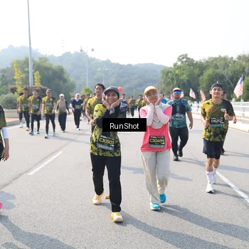 Runner Photo 6933190