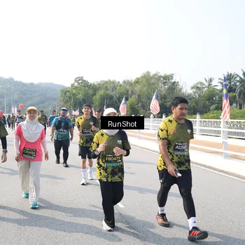Runner Photo 6933193