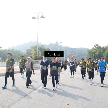 Runner Photo 6933228