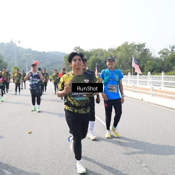Runner Photo 6933250