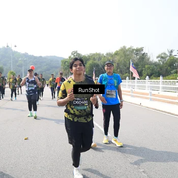 Runner Photo 6933253
