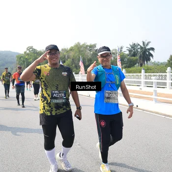 Runner Photo 6933271