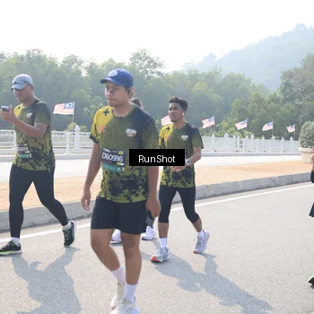 Runner Photo 6933279