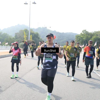 Runner Photo 6933282