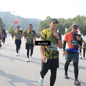 Runner Photo 6933294