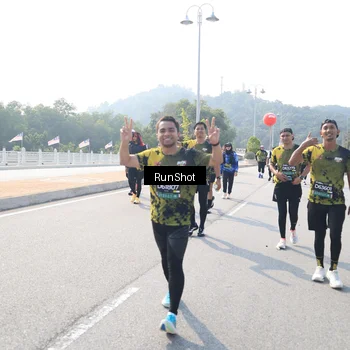 Runner Photo 6933299