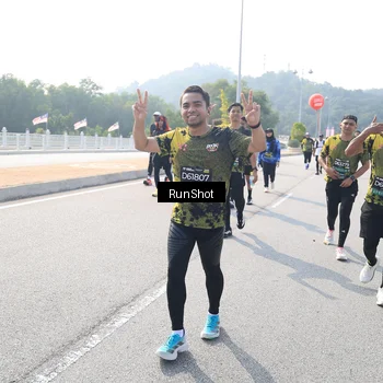Runner Photo 6933305