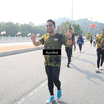 Runner Photo 6933311