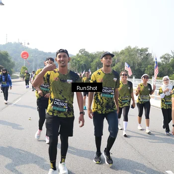 Runner Photo 6933314