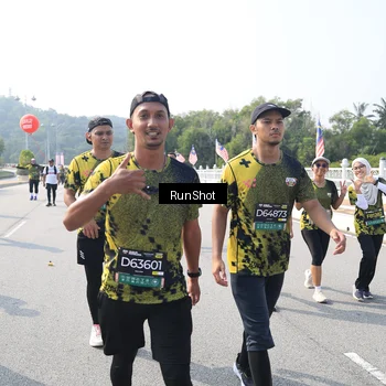 Runner Photo 6933317
