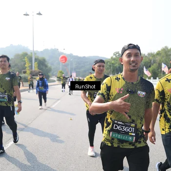 Runner Photo 6933319