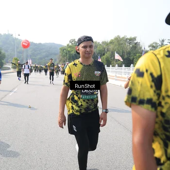 Runner Photo 6933324