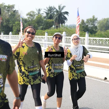 Runner Photo 6933330