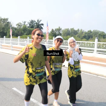 Runner Photo 6933332