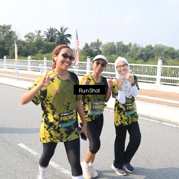 Runner Photo 6933335