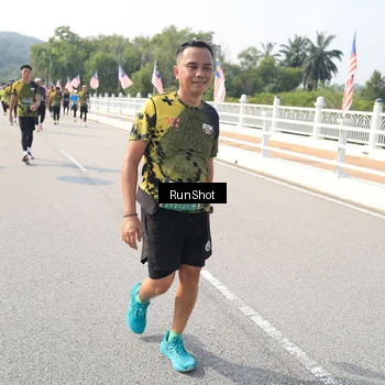Runner Photo 6933347
