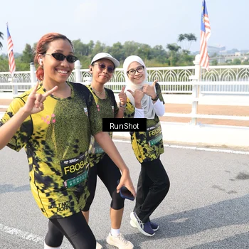 Runner Photo 6933351