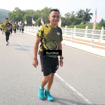 Runner Photo 6933353