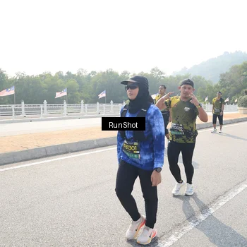 Runner Photo 6933354