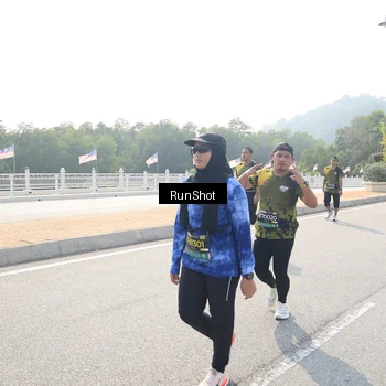 Runner Photo 6933359