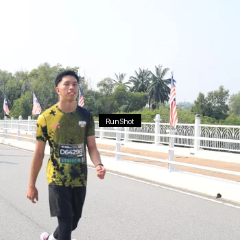 Runner Photo 6933375