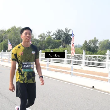 Runner Photo 6933377