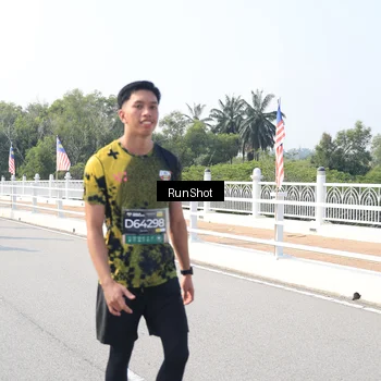 Runner Photo 6933379