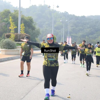 Runner Photo 6933389