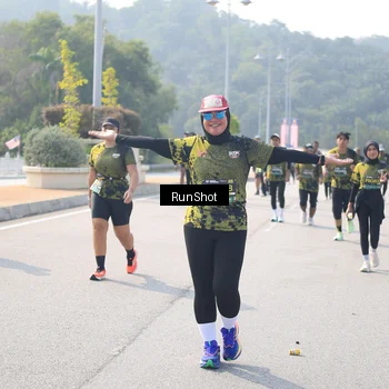 Runner Photo 6933390