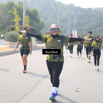 Runner Photo 6933391