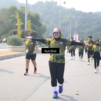 Runner Photo 6933395