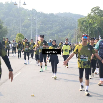 Runner Photo 6933399