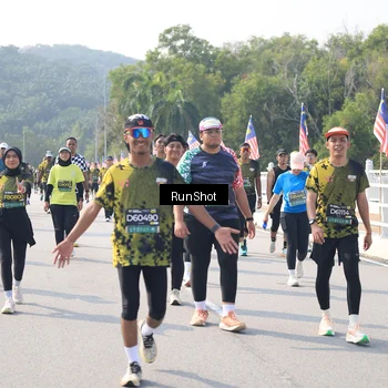 Runner Photo 6933400