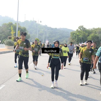 Runner Photo 6933416