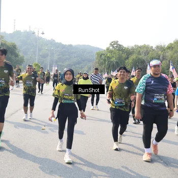 Runner Photo 6933421