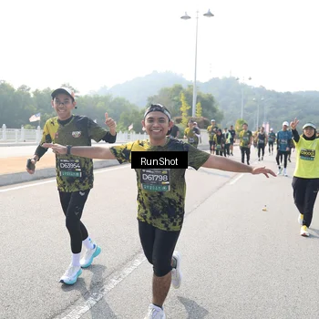 Runner Photo 6933439