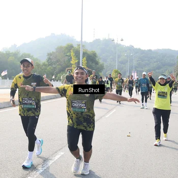 Runner Photo 6933440
