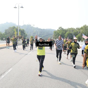 Runner Photo 6933447