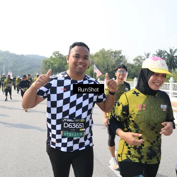 Runner Photo 6933474