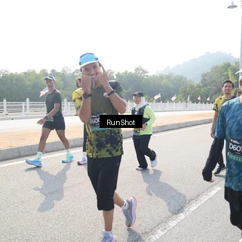 Runner Photo 6933488