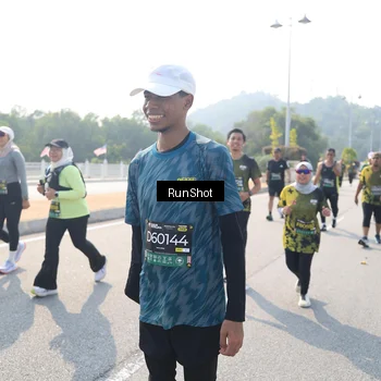 Runner Photo 6933494