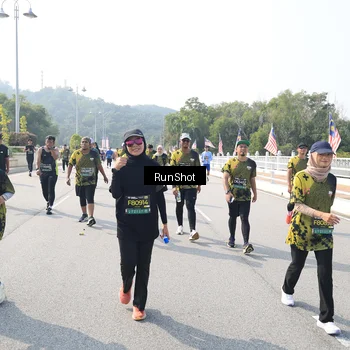 Runner Photo 6933500