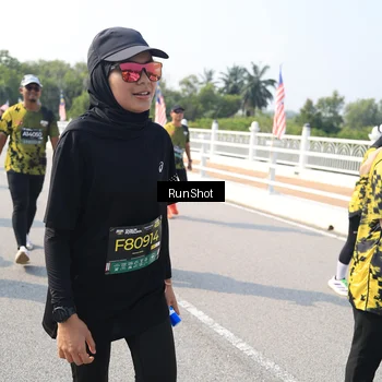 Runner Photo 6933508
