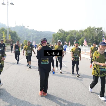 Runner Photo 6933512