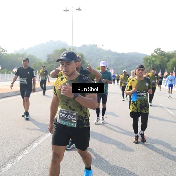 Runner Photo 6933517