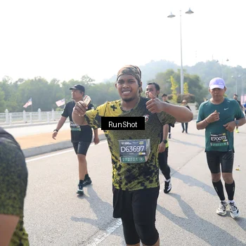 Runner Photo 6933524