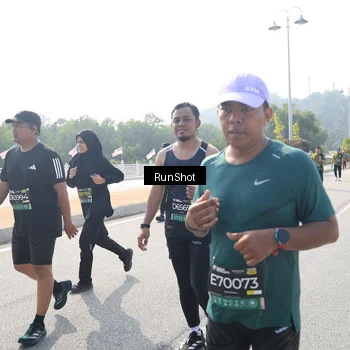 Runner Photo 6933533