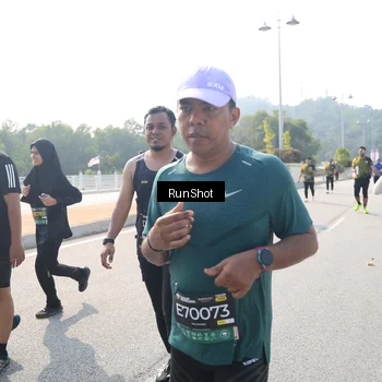 Runner Photo 6933536