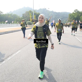 Runner Photo 6933546